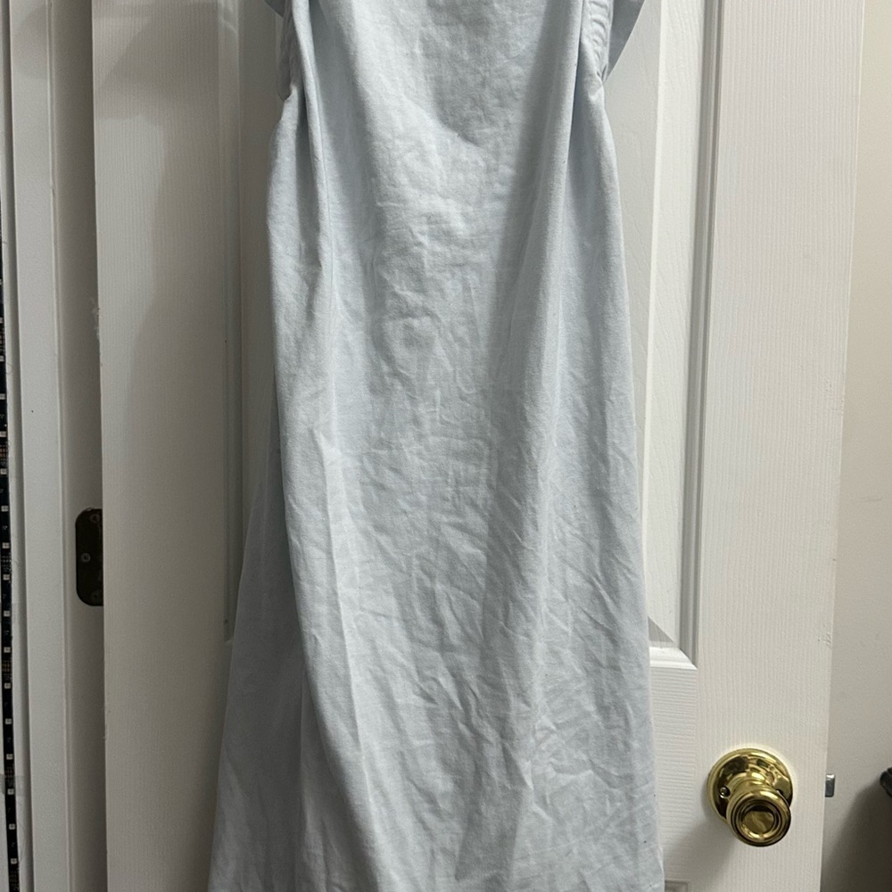 Elegant Light Gray Sleeveless Dress
